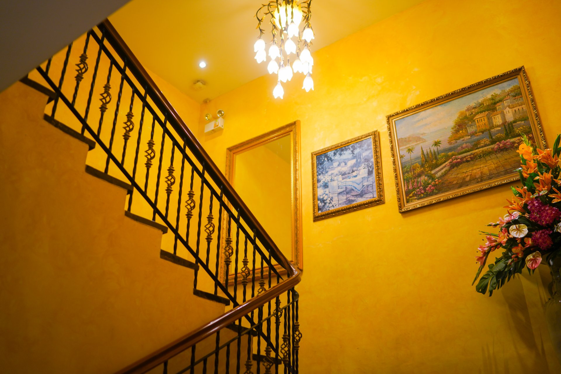 Hotel grand staircase